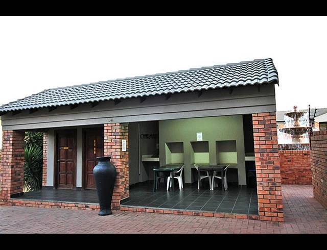 2 BEDROOM PROPERTY TO RENT IN RAVENSWOOD